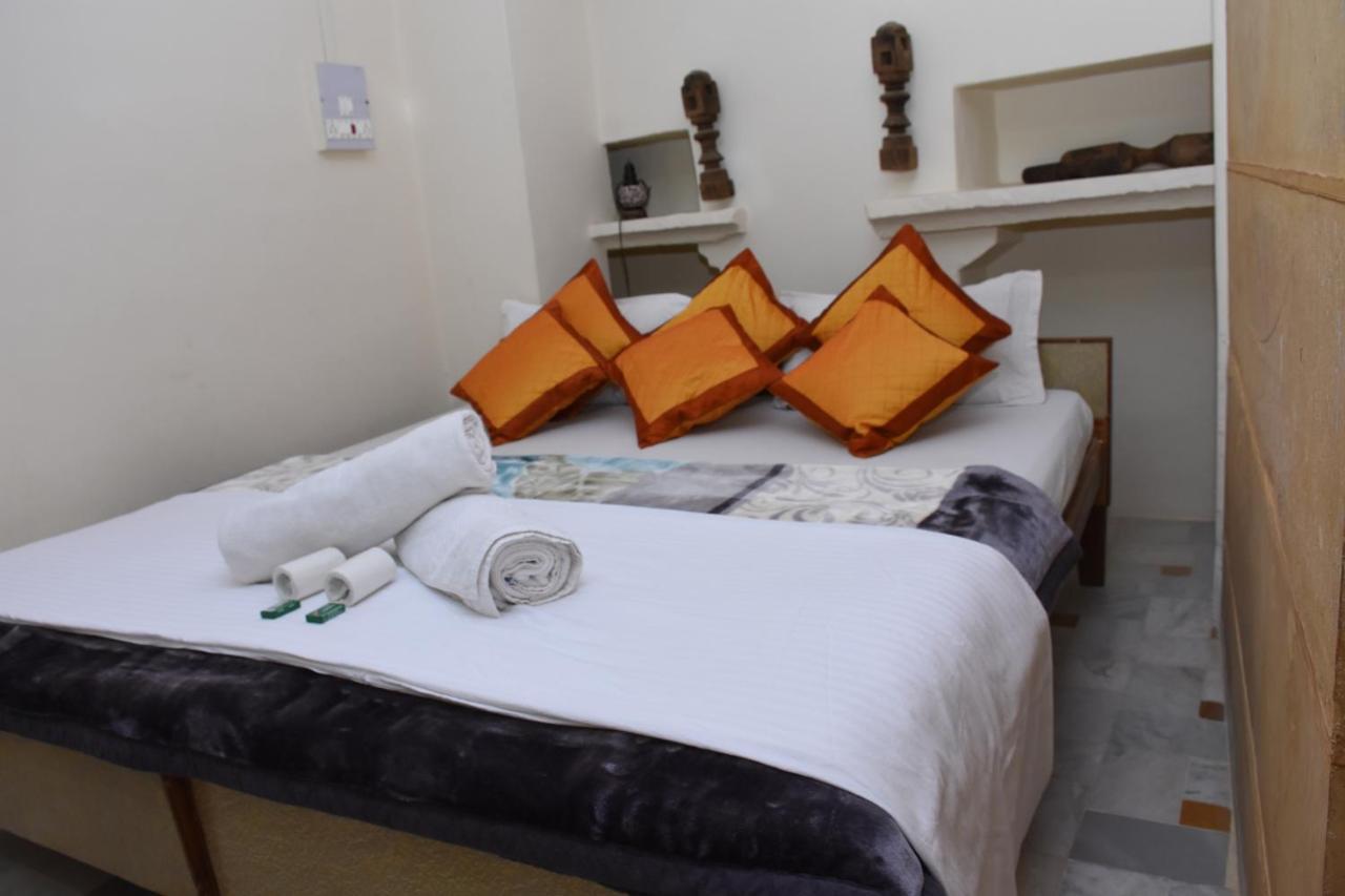 Rumi'S Home Stay Džaisalmér Exteriér fotografie